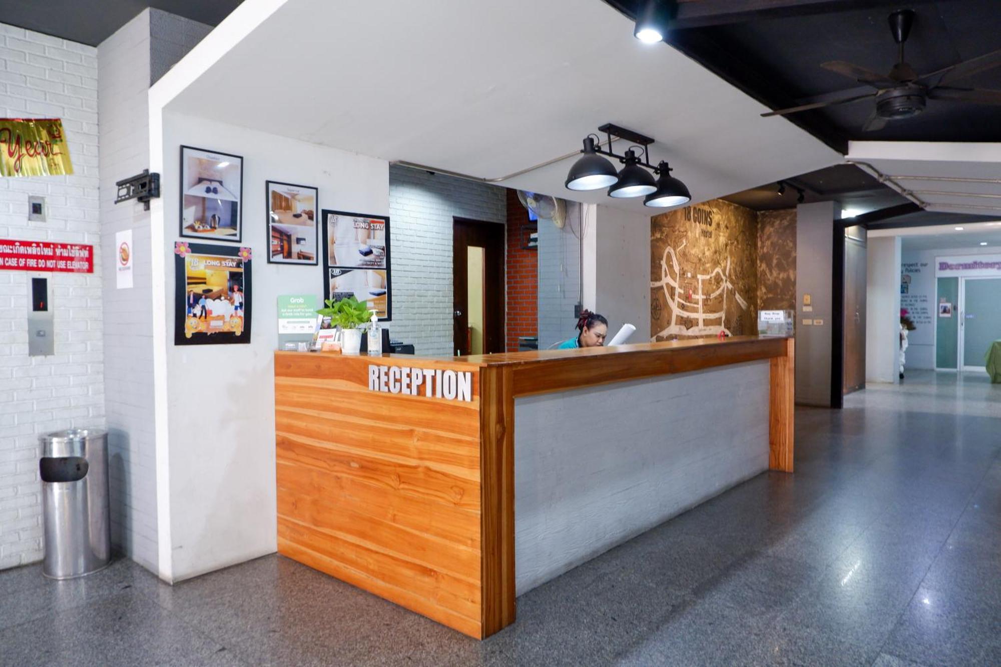 18 Coins Budget Hotel Pattaya Exterior foto