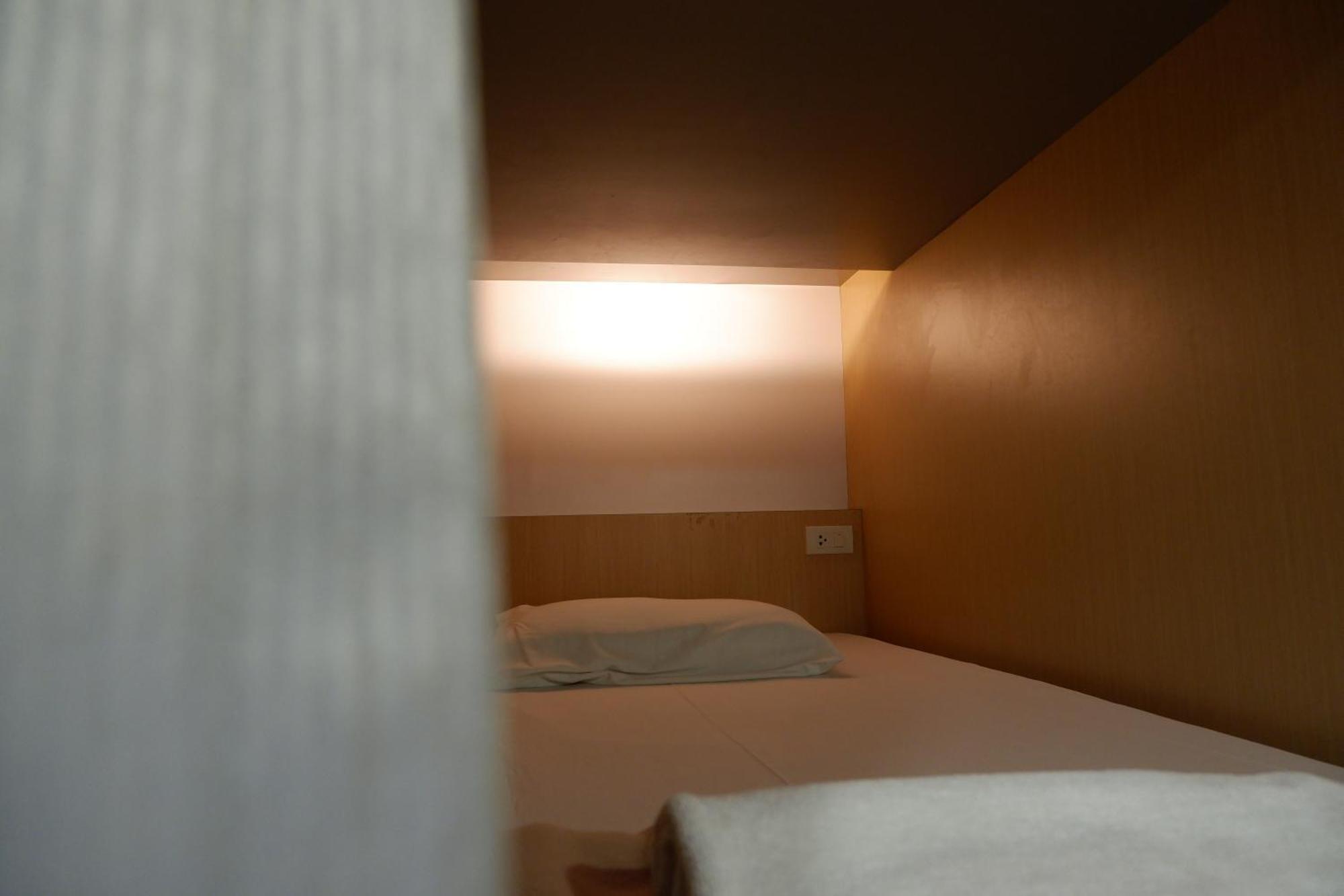 18 Coins Budget Hotel Pattaya Cameră foto
