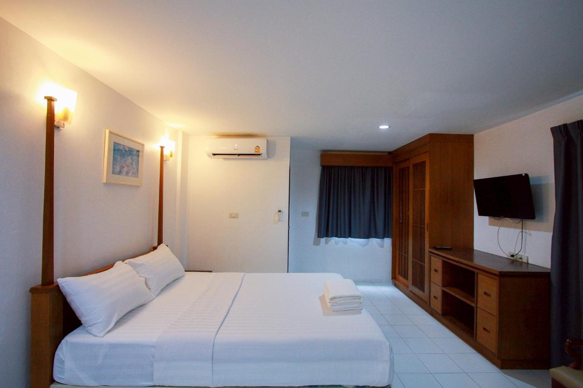 18 Coins Budget Hotel Pattaya Cameră foto