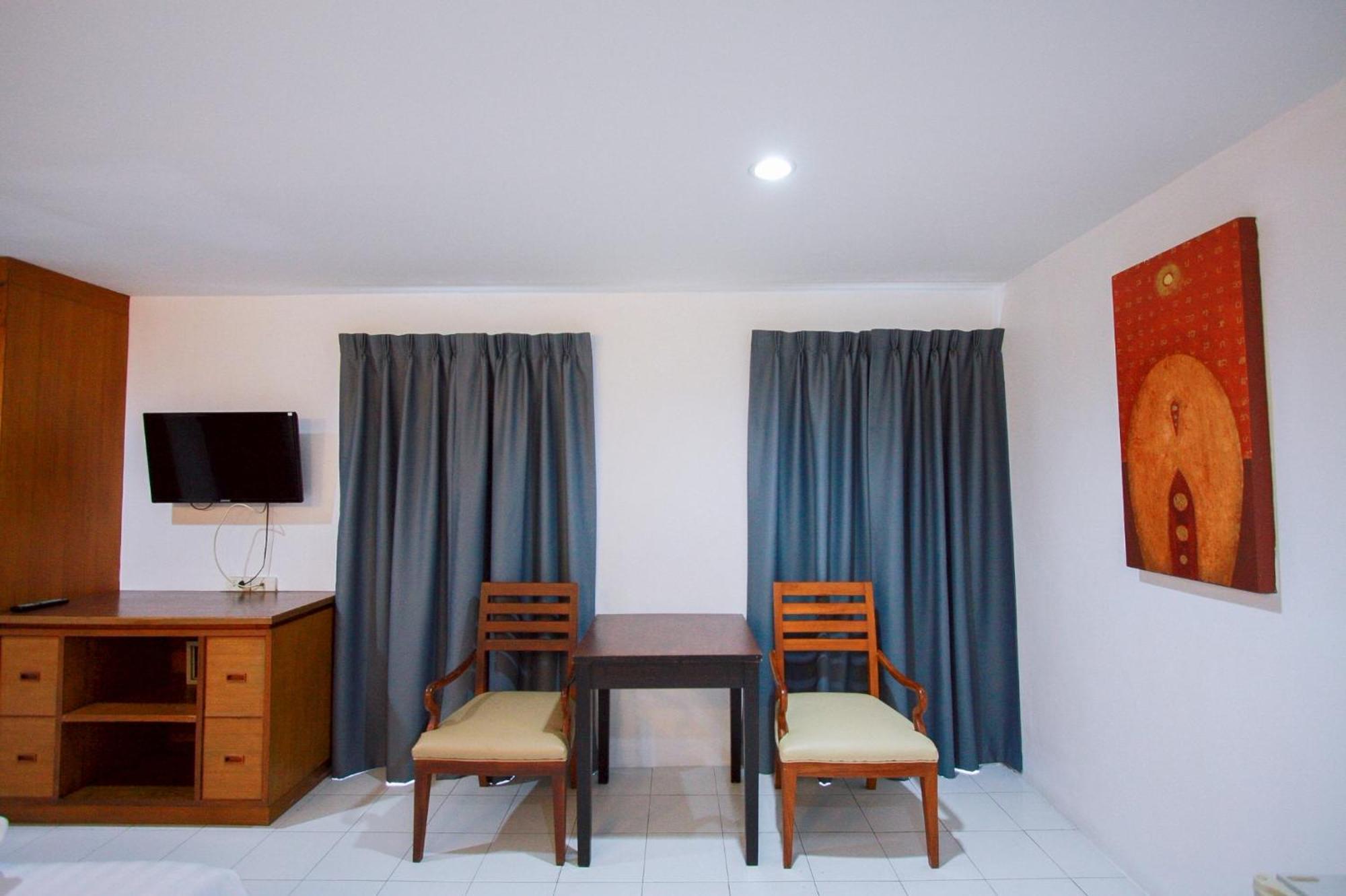 18 Coins Budget Hotel Pattaya Cameră foto