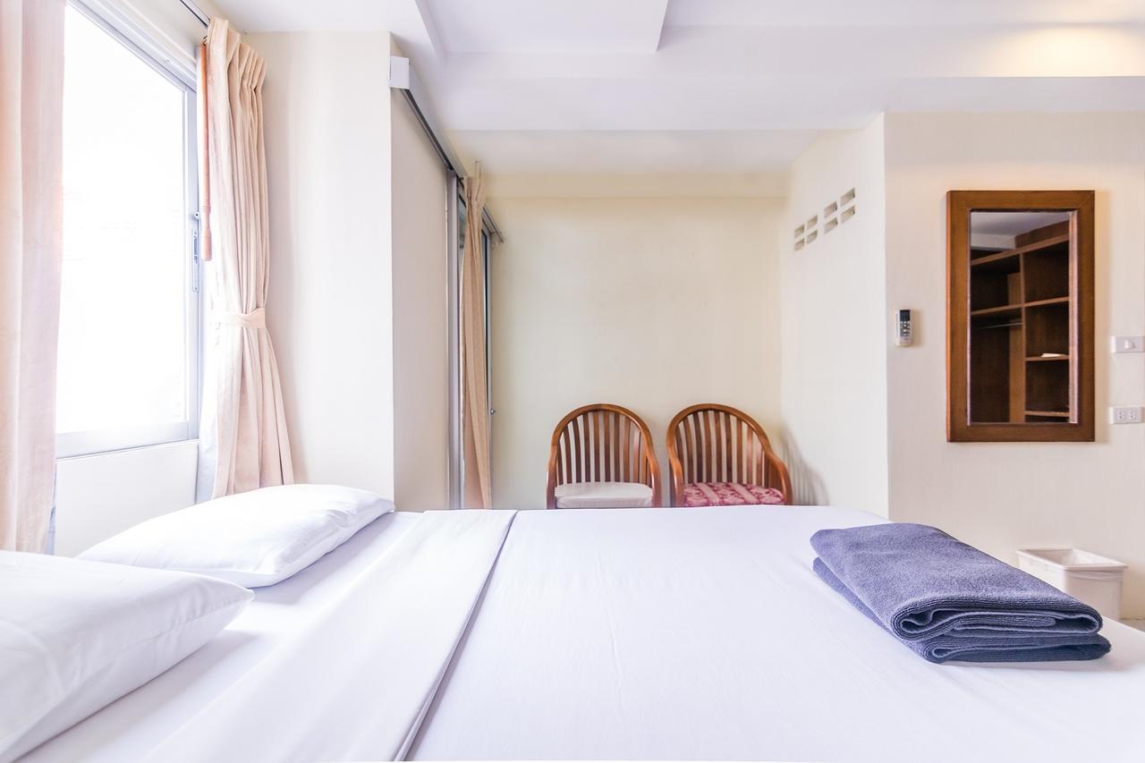 18 Coins Budget Hotel Pattaya Exterior foto